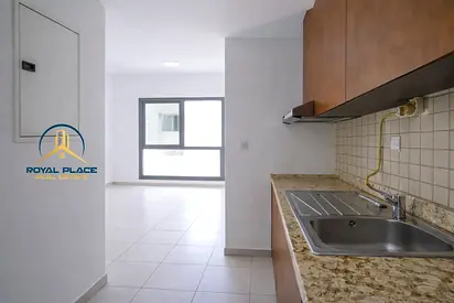 ELEGANT| WALIKNG DISTANCE TO METRO | Ready to Move