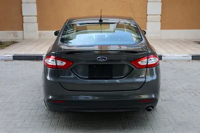 2015 FORD FUSION 照片 8