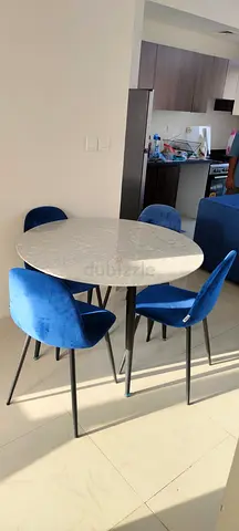 Dining table set four chair