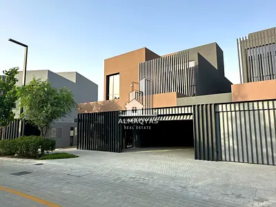 فيلا فاخرة مستقلة - ٤ غرف نوم | قابلة للتمويل العقاري | تملك حر | جاهزة للسكن