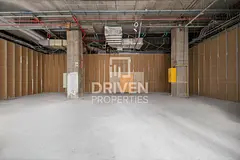 High Footfall F and B | 5 Star Office Hotel