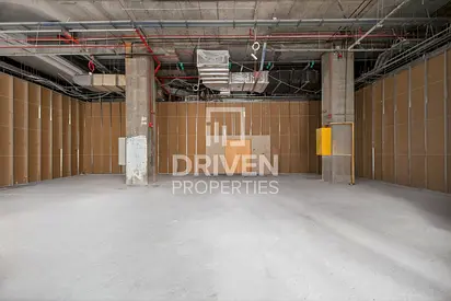 High Footfall F and B | 5 Star Office Hotel