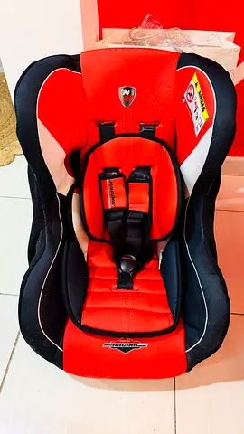 Red infant car seat - used, good condition