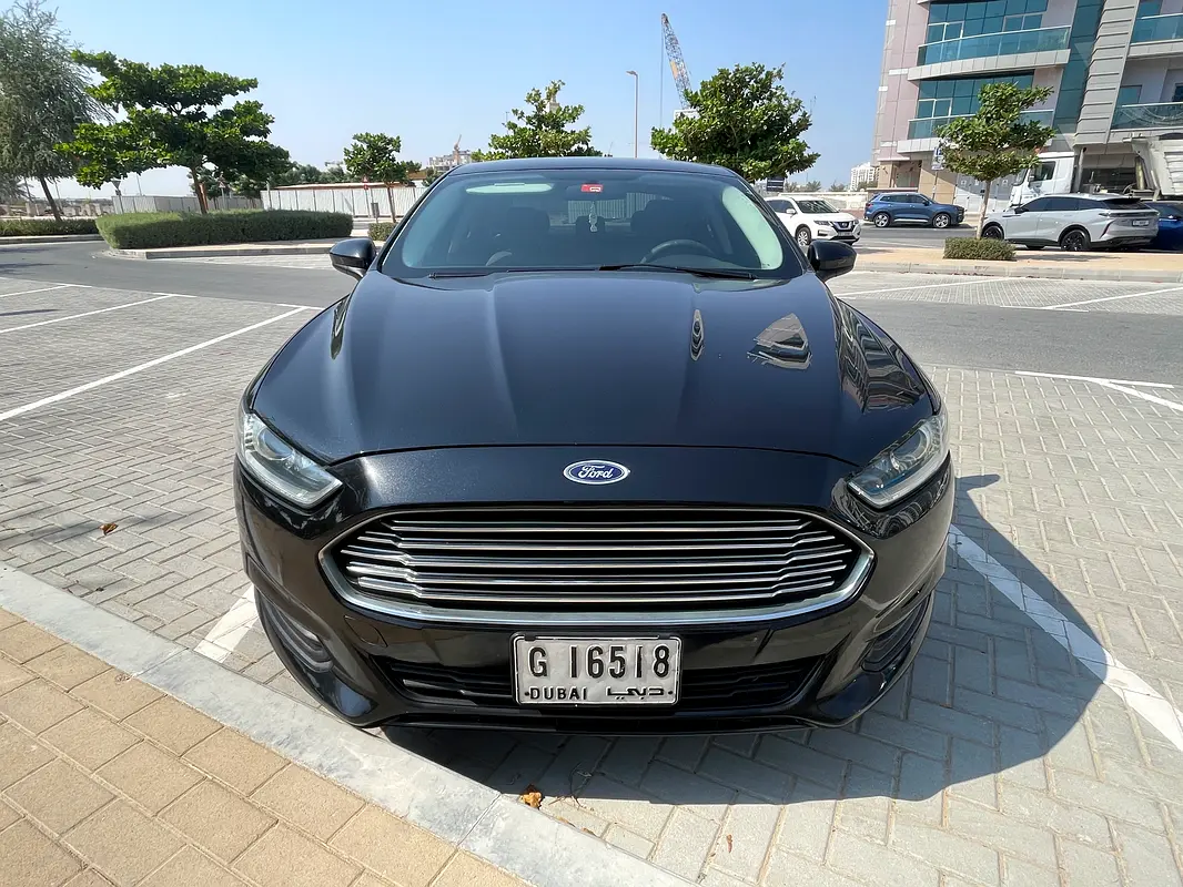 Ford Fusion 2014 — photo 1 of 8