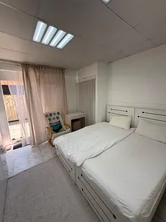 Family Private room. Separate entrance toilets and kitchen