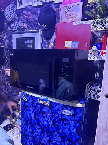 Samsung Microwave Oven - Good Working Condition