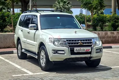 AED 715/month | 2019 Mitsubishi Pajero  | GCC Specs | Ref#449632