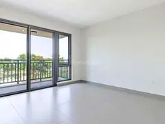 Single row | Close to park | No agents Pls