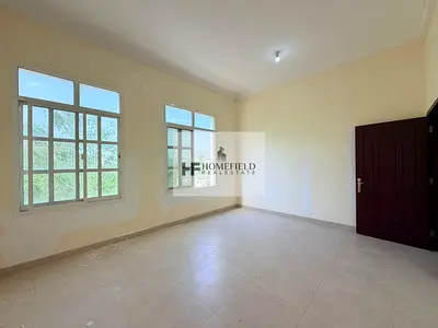 Newly renovated-Modern spacious studio | Sep.kitchen | Modern bath | Covered parking