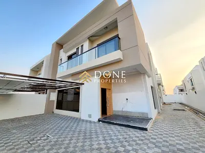 Luxury villa 5bedroom /Wooden floor/Maid room/waderobe/All Master Parking ready to Move only jest 175k /6Cheques