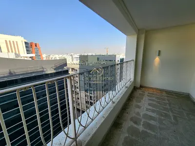 READY TO MOVE|VACANT|READY TO MOVE|2MINS FROM METRO