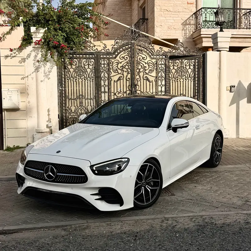 Mercedes-Benz E-Class 2021 — photo 1 of 15