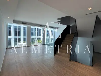 Luxurious Villa I Expansive Layou I Hot Offer