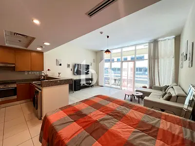 Large Studio | Flexible Payment Terms