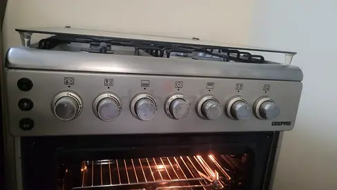 Geepas Cooking  Range / Stainless steel / 60x60cm / 4 Gas Burners.