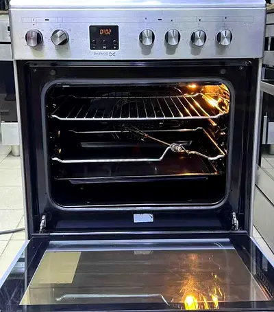 Daewoo electric cooker for sell 60by60cm good working