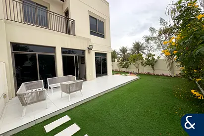 Huge Plot | Well Maintained | Single Row