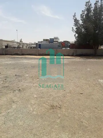 Excellent industrial land with shed for sale in Ras Al Khor