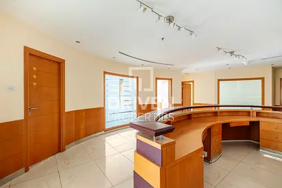 Fitted Office | Near Metro | Zero Utility Bills