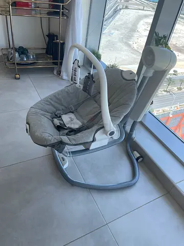 Joie Electric Baby Swing / Rocker in Light Grey - Good Condition