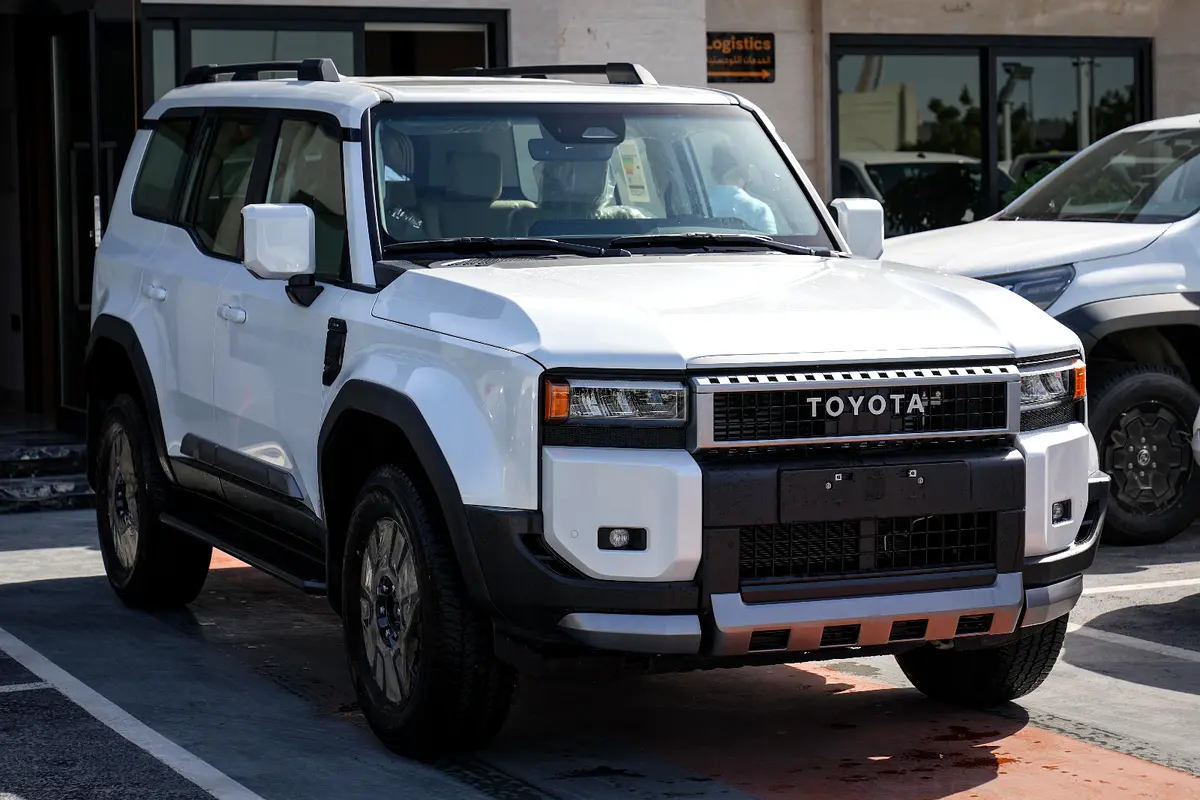 Toyota Prado 2025 — photo 1 of 17