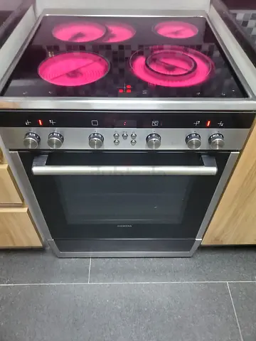 Siemens electric cooker 60cm digital timer