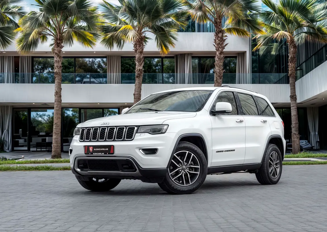 Jeep Grand Cherokee 2019 — photo 1 of 14
