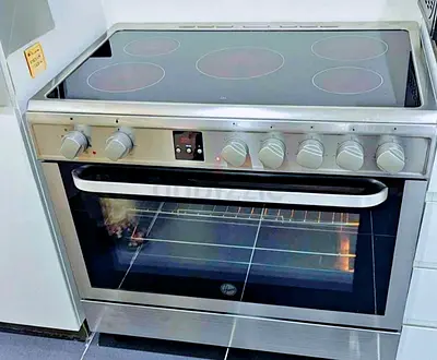Hoover 5 Zone Electric Ceramic Cooking Range 90 cm Premium zone