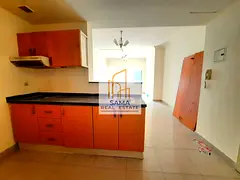 Close kitchen studio available for family Good location central gas near al madina shoping center mu