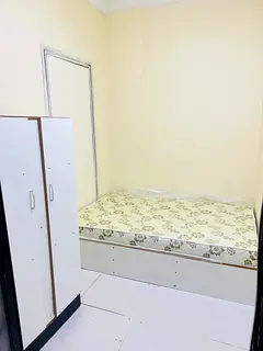 Baniyas metro station opside couple partition room available