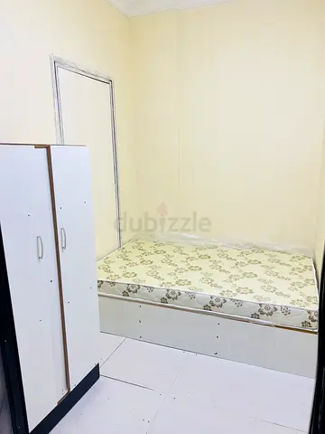 Baniyas metro station opside couple partition room available