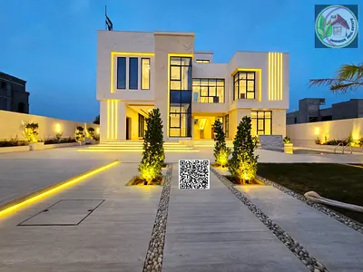 I recommend viewing the villa in person; it has 3 floors, central air conditioning, and is ready to move in.
