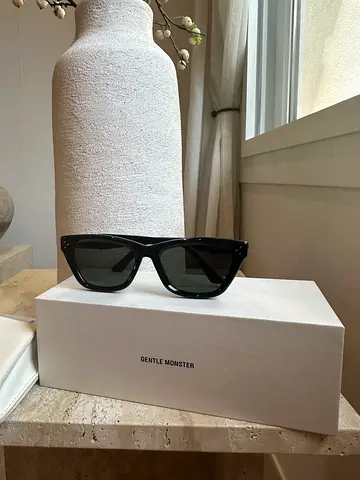 Gentle Monster, milo sunglasses