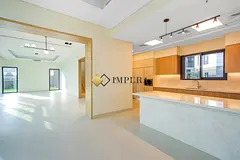 MODERN LUXURIOUS | EQUIPPED KITCHEN |LARGE GARDEN