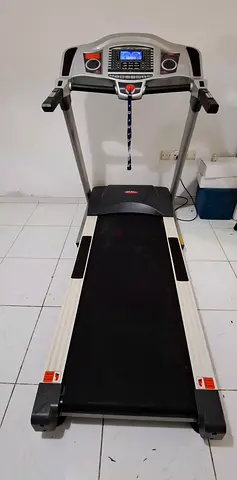 Used motorized treadmill in good working condition