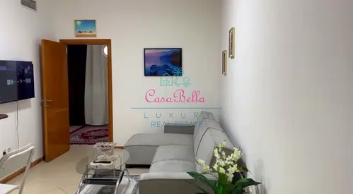 Chiller Free | Multiple Chqs | Near Metro and Tram