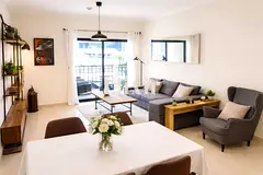 Stylish Apartment | Prime Marina Living