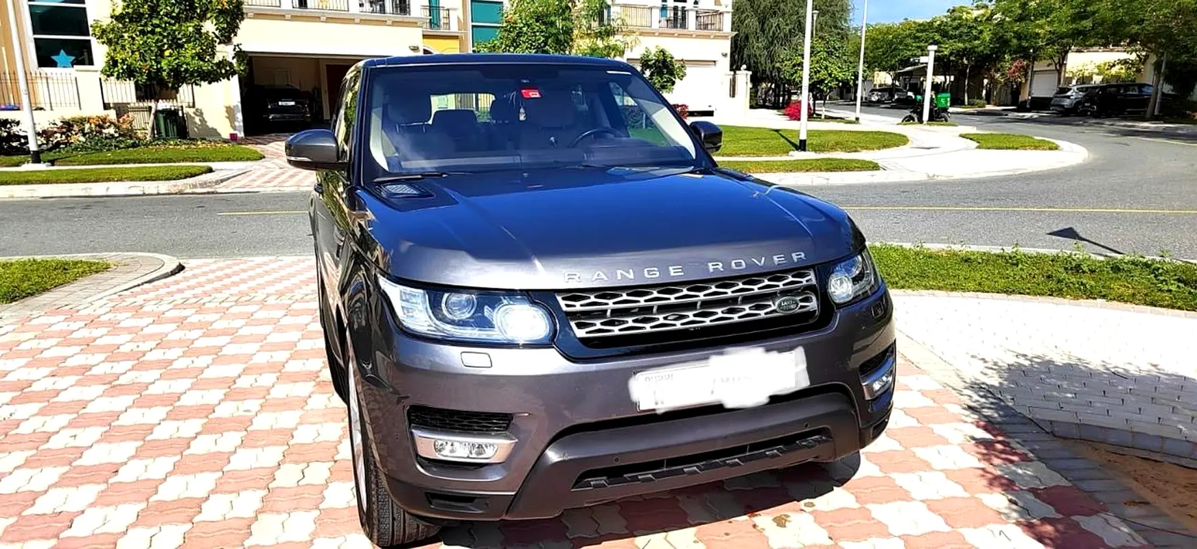 Land Rover Range Rover Sport 2016 — photo 1 of 8