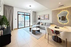 Vacant | Upgraded | Bright | Large Layout