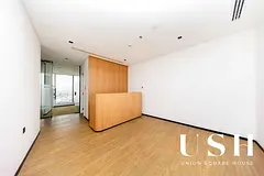 Fitted / Unfurnished / Upgraded Floor / Vacant