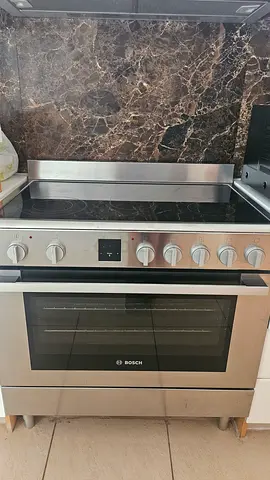 Bosch stainless steel freestanding oven and hob (used)