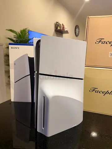 Ps5 Slim Disk Version (used like new)