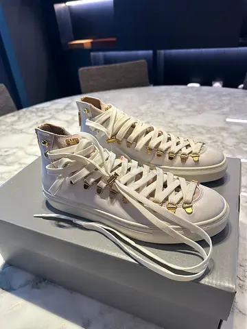 Swear sneakers