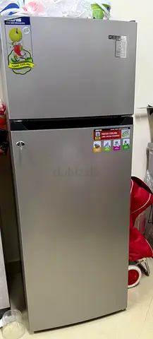 6 month used double door fridge (140cm)