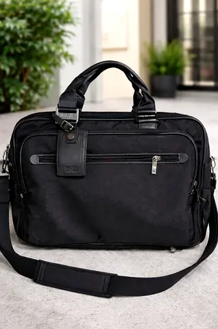 Black Travel/Work Laptop Bag with Shoulder Strap