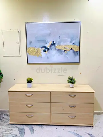 Light Wood 6-Drawer Dresser - Good Condition