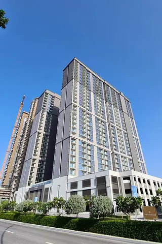 Luxury 1BR | Prime Location | Sobha Hartland