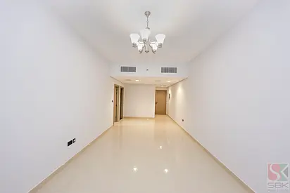 One Month Rent Free - New Spacious 1 BR Apartment