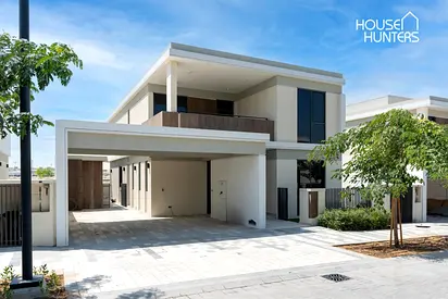 Single row | 4-Bed | Available April | Landscaped