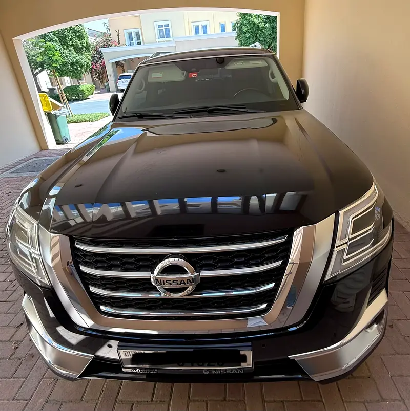 Nissan Patrol 2020 — photo 1 of 12